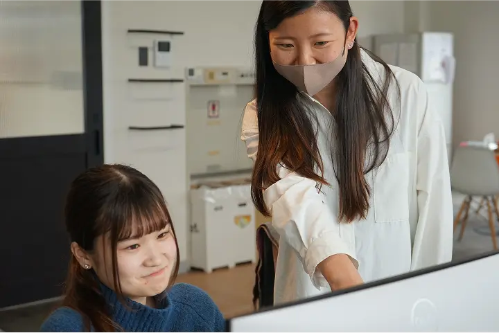バックオフィス